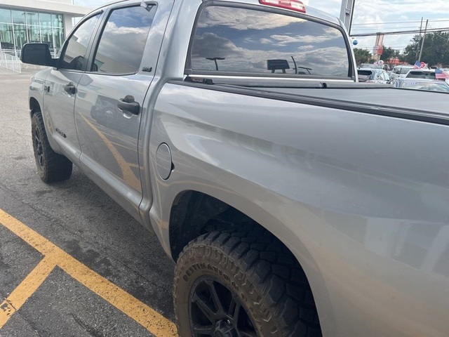 2018 Toyota Tundra 4WD 5.7L V8