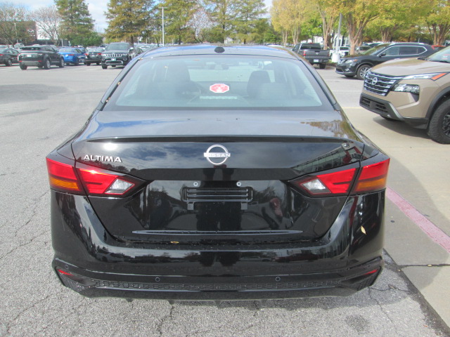 2025 Nissan Altima S FWD
