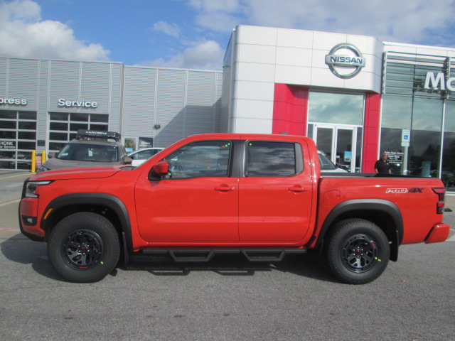 2025 Nissan Frontier PRO-4X 4WD