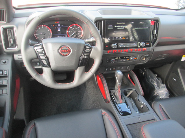 2025 Nissan Frontier PRO-4X 4WD