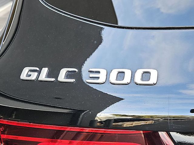 2022 Mercedes-Benz GLC-Class GLC300