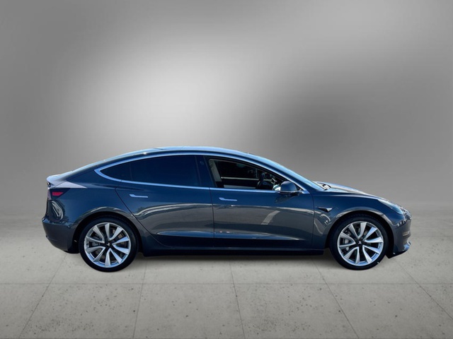 2018 Tesla Model 3 AWD