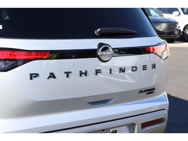 2024 Nissan Pathfinder Platinum 4WD