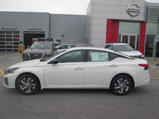 2025 Nissan Altima S FWD