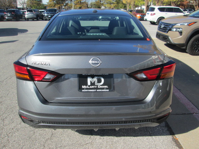 2025 Nissan Altima S FWD