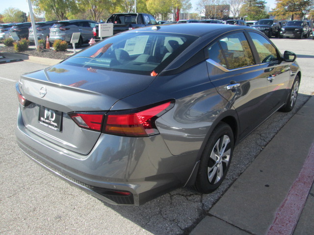 2025 Nissan Altima S FWD