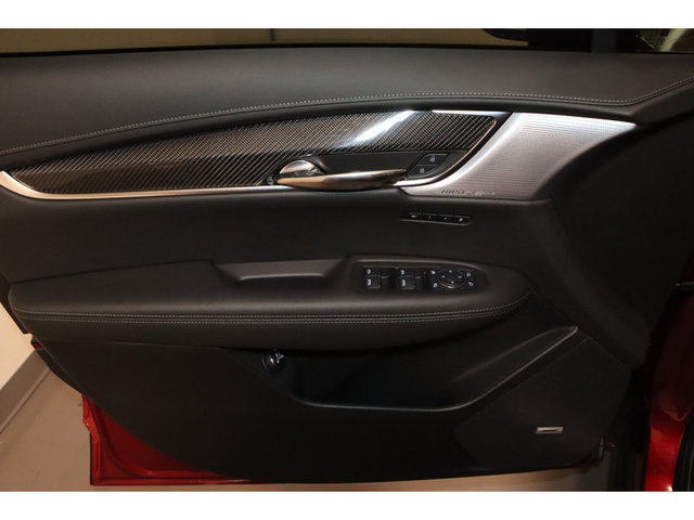 2025 Cadillac XT6 Sport AWD