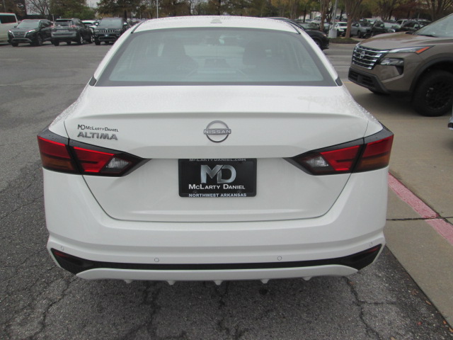 2025 Nissan Altima S FWD
