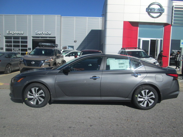 2025 Nissan Altima S FWD