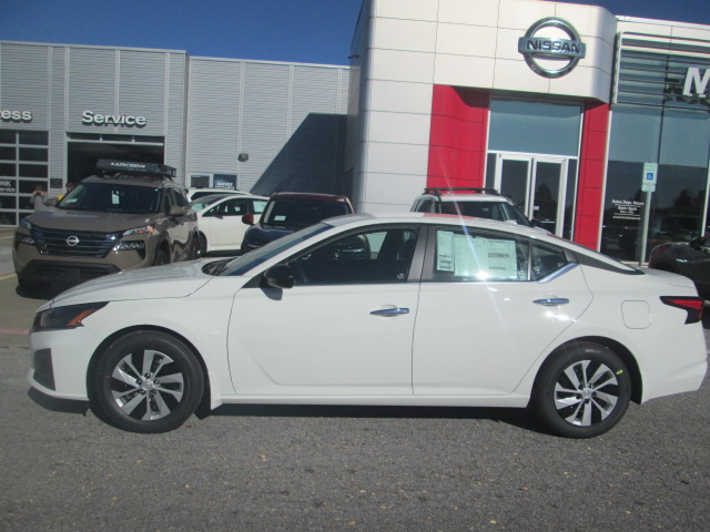 2025 Nissan Altima S FWD