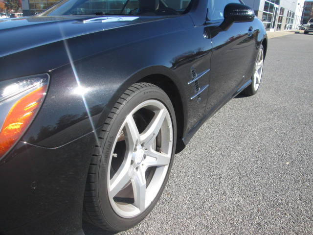 2015 Mercedes-Benz SL-Class SL550