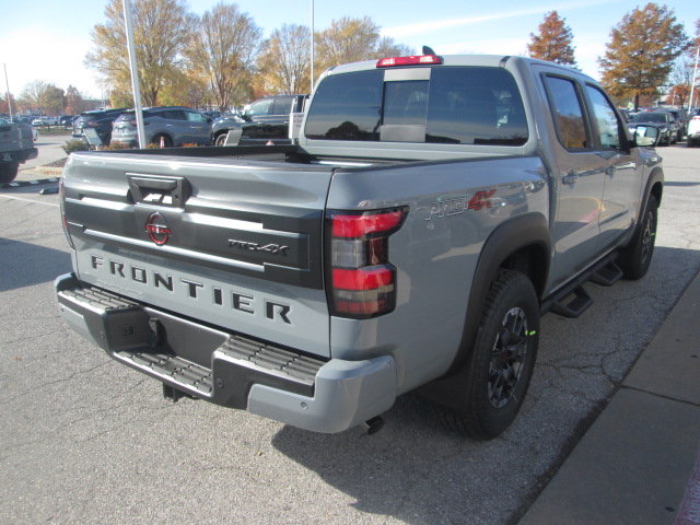 2025 Nissan Frontier PRO-4X 4WD