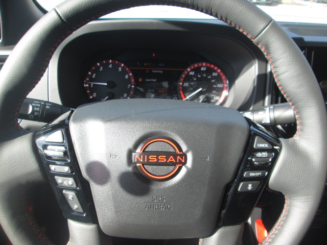 2025 Nissan Frontier PRO-4X 4WD