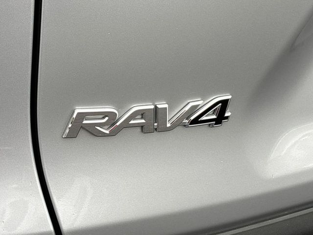 2019 Toyota RAV4 XLE FWD