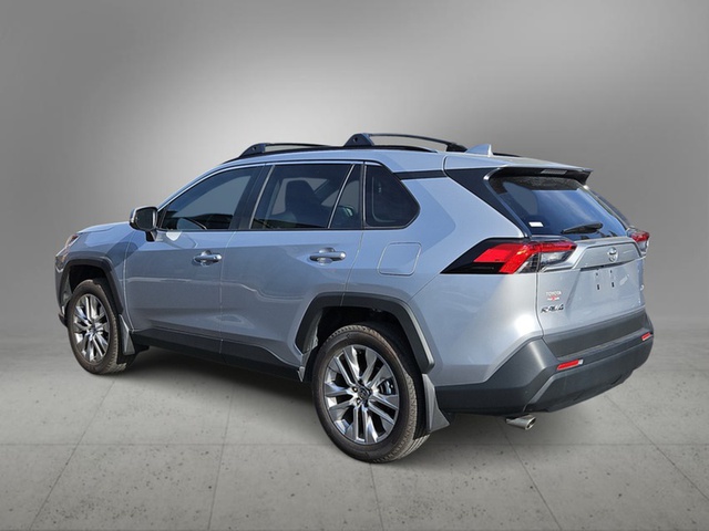 2024 Toyota RAV4 XLE Premium FWD