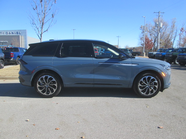 2025 Lincoln Nautilus Reserve AWD