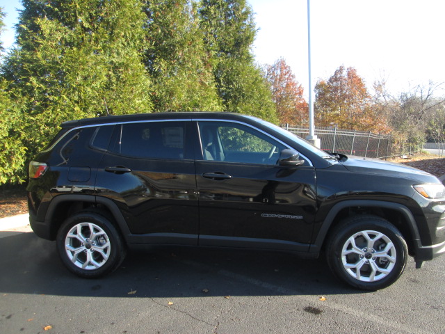 2025 Jeep Compass Sport 4WD