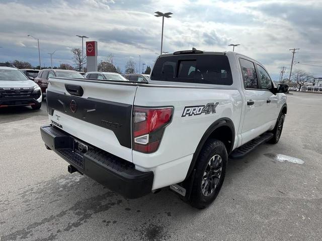 2024 Nissan Titan PRO-4X 4WD