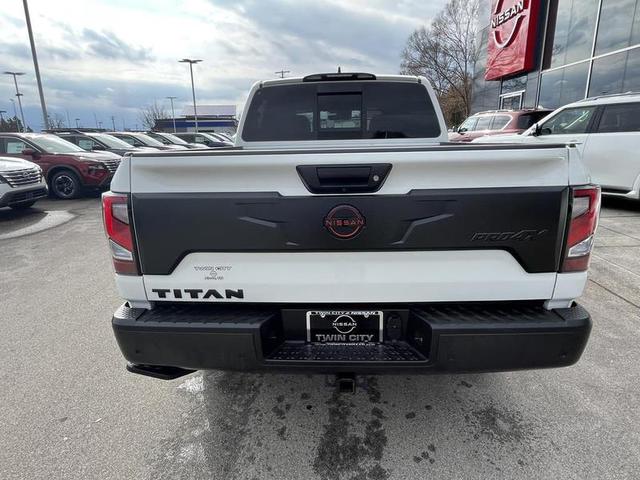 2024 Nissan Titan PRO-4X 4WD