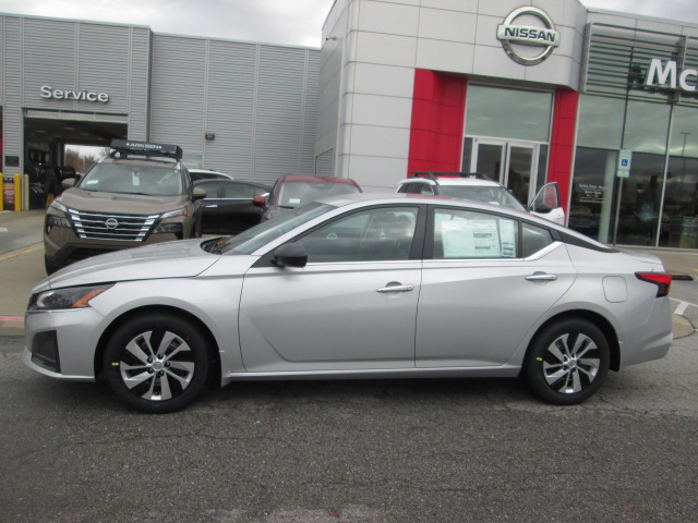 2025 Nissan Altima S FWD