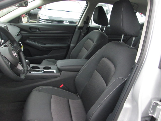 2025 Nissan Altima S FWD