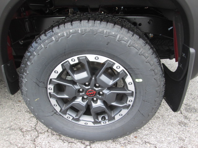 2025 Nissan Frontier PRO-4X 4WD