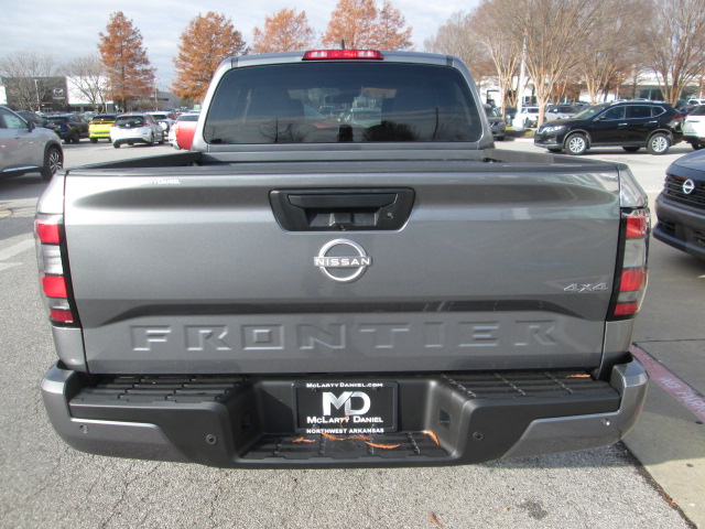 2025 Nissan Frontier SV 4WD