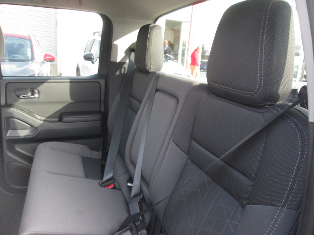 2025 Nissan Frontier SV 4WD