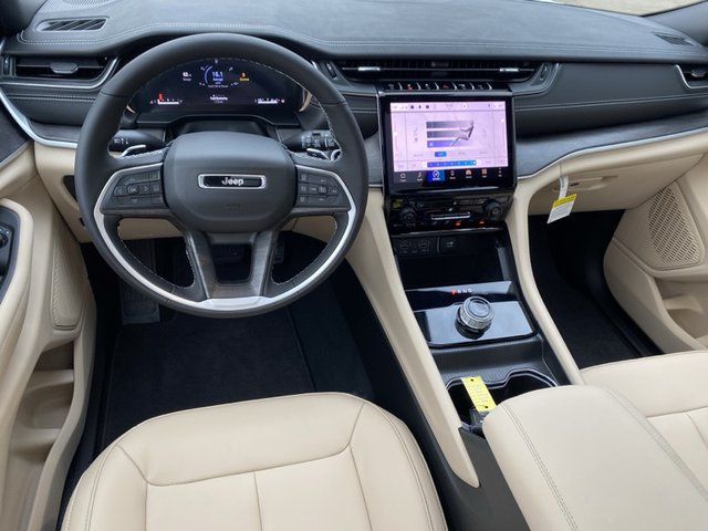 2025 Jeep Grand Cherokee Limited 2WD