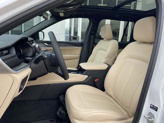 2025 Jeep Grand Cherokee Limited 2WD