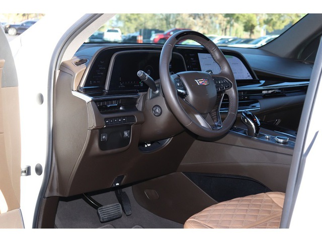 2022 Cadillac Escalade ESV Premium Luxury 4WD