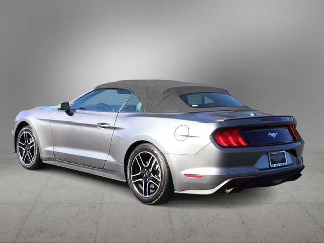 2022 Ford Mustang EcoBoost