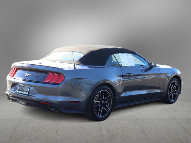 2022 Ford Mustang EcoBoost