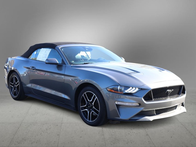 2022 Ford Mustang EcoBoost