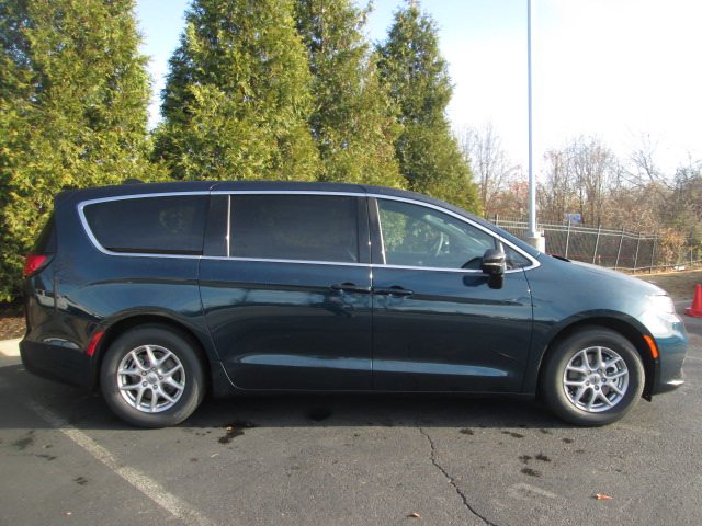 2025 Chrysler Pacifica Select FWD