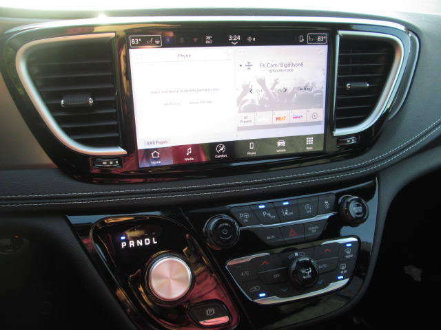 2025 Chrysler Pacifica Select FWD