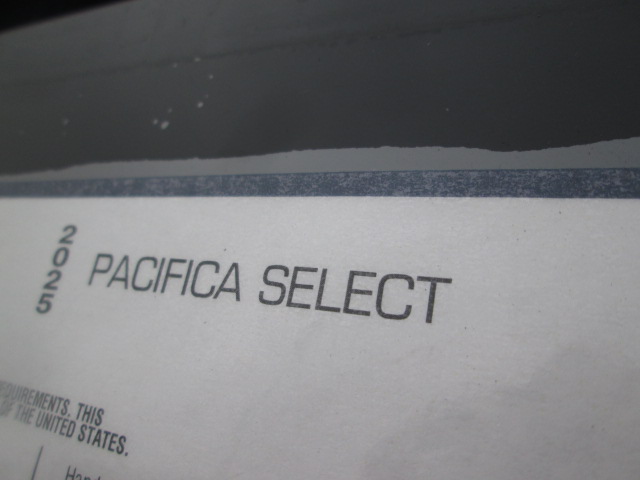 2025 Chrysler Pacifica Select FWD
