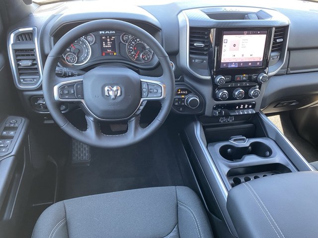 2025 Ram 1500 Big Horn 4WD 5ft7 Box