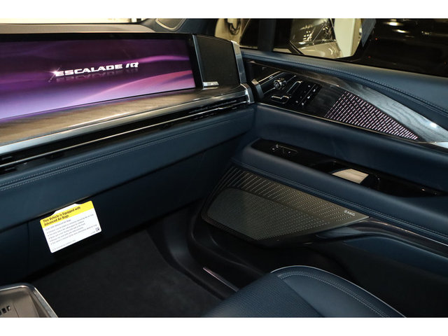 2025 Cadillac Escalade Sport 2 AWD IQ