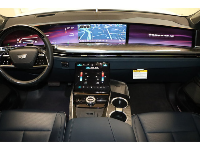 2025 Cadillac Escalade Sport 2 AWD IQ