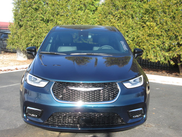 2025 Chrysler Pacifica Hybrid Select