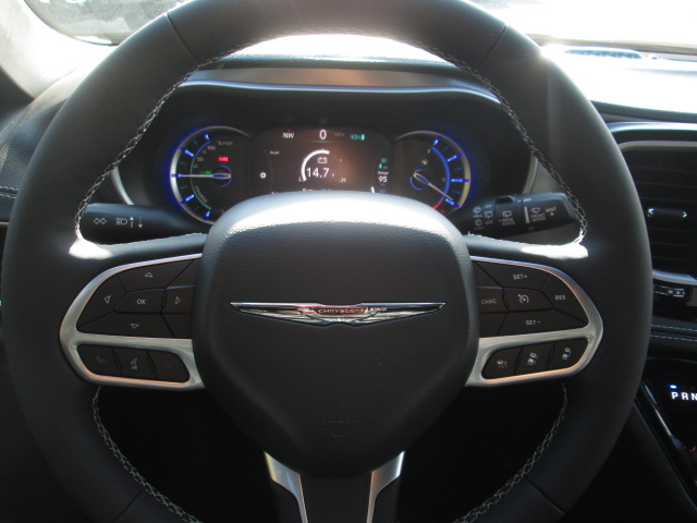 2025 Chrysler Pacifica Hybrid Select