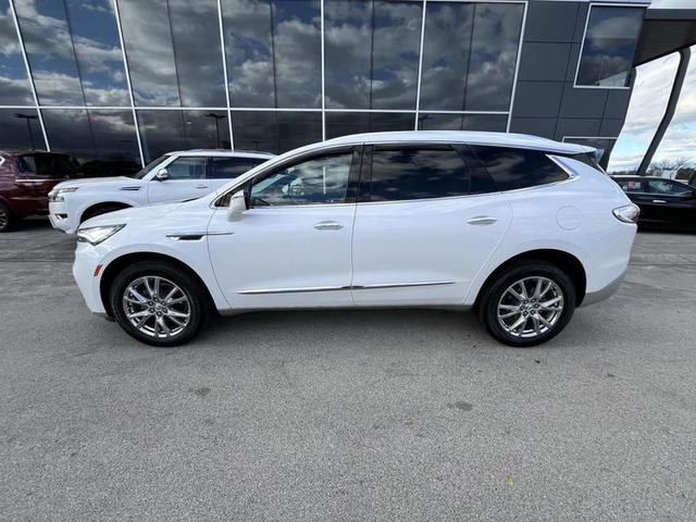 2023 Buick Enclave Essence FWD