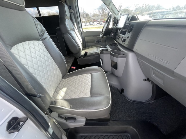 2022 Ford E-450 forestriver rv
