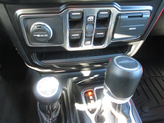2022 Jeep Gladiator Overland 4WD