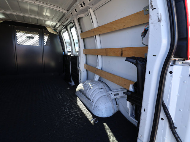 2022 GMC Savana 2500 135WB
