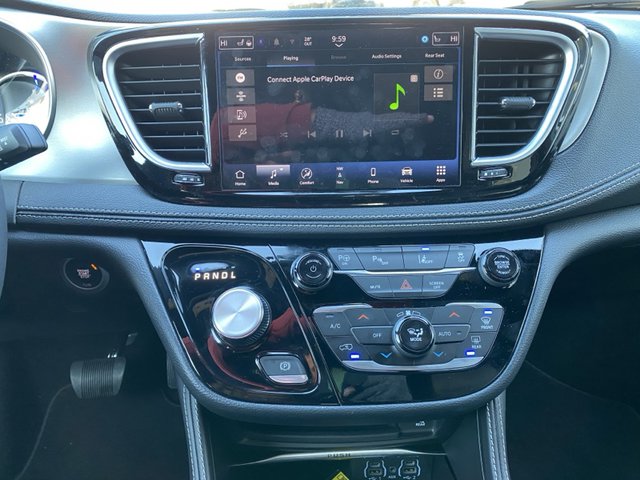 2024 Chrysler Pacifica Premium S FWD Hybrid