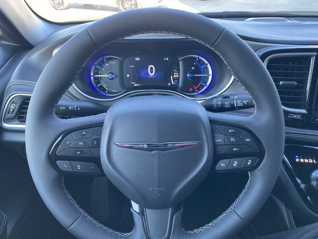 2024 Chrysler Pacifica Premium S FWD Hybrid