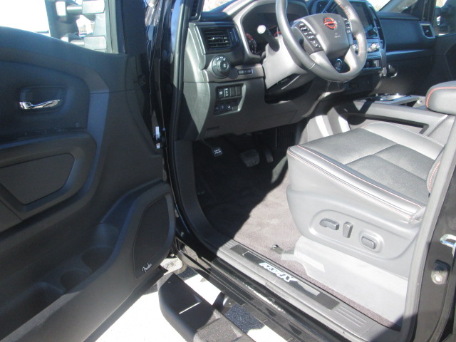 2023 Nissan Titan XD PRO-4X 4WD