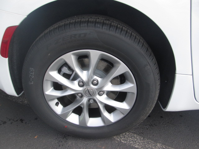 2025 Chrysler Pacifica Select AWD